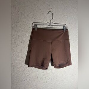 Lululemon Wunder Train HR Short 6"
